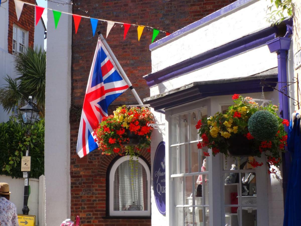 Bentleys Coast And Country B&B Lymington Buitenkant foto