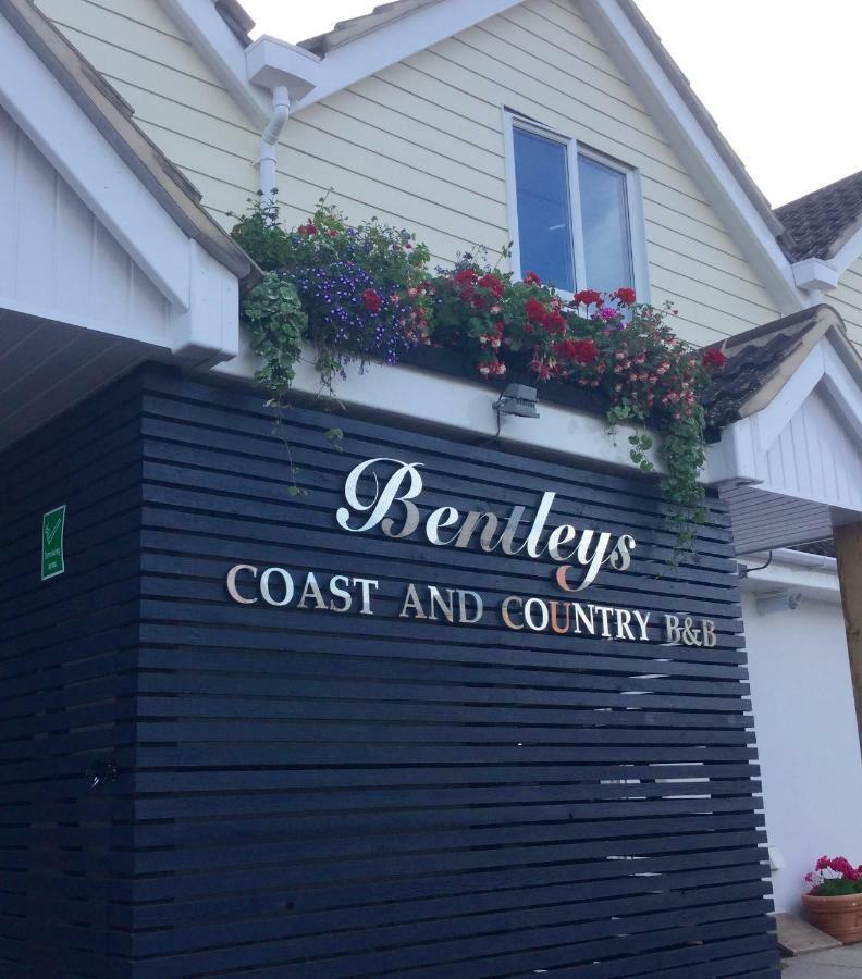 Bentleys Coast And Country B&B Lymington Buitenkant foto